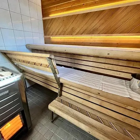 Kukka , Laatulomat * Juva