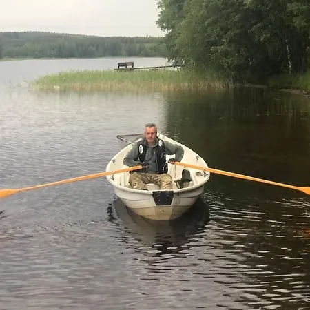 Kukka , Laatulomat Semesterbostad