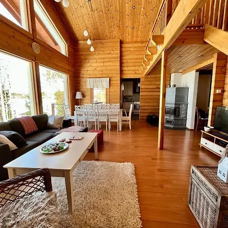 Kukka , Laatulomat Prázdninový dům Juva